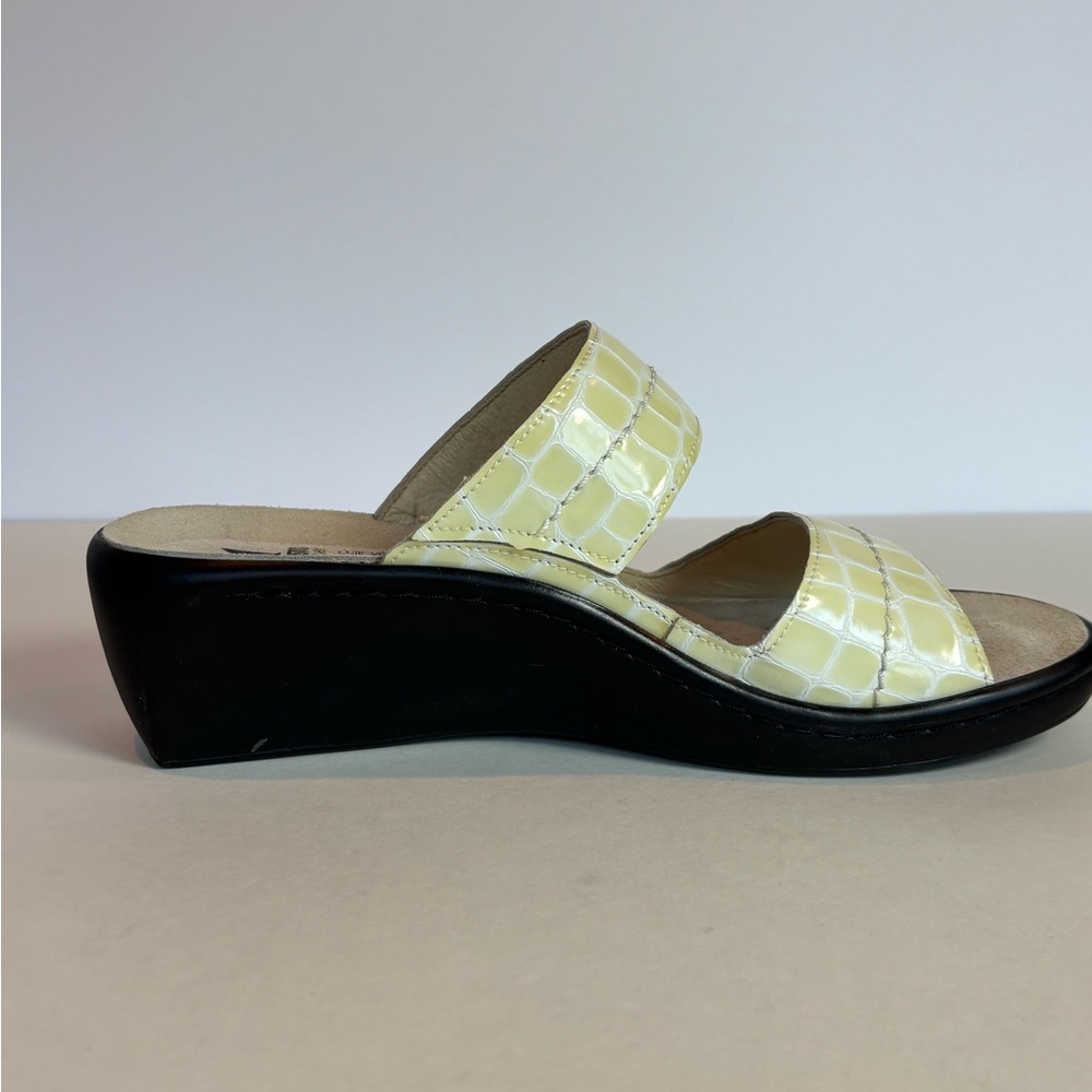 Mephisto Mobils Air Relax Croc Embossed Slide Sandals Yellow EU 38 / US 8 Wedge - Picture 6 of 8